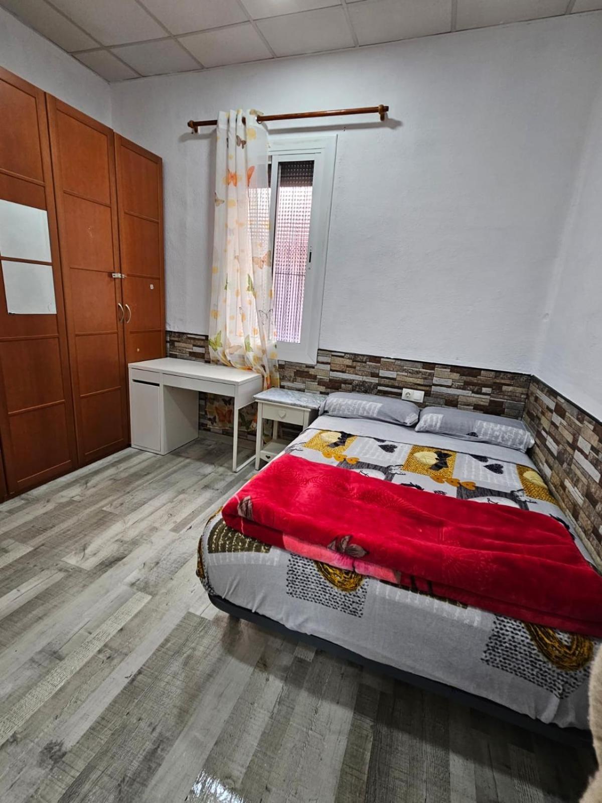Habitacion Doble Con Bano Privado L'Hospitalet de Llobregat Ngoại thất bức ảnh